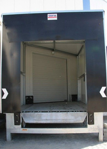 Zderzak gumowy ruchomy 200x500x165mm z opcją przesuwu 200mm